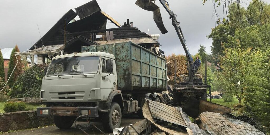 Вывоз мусора после пожара с утилизацией в Москве в октябре