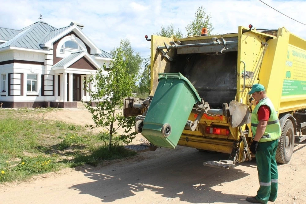 Вывоз мусора с дачи СНТ в Москве от ПроМусор — вывоз дачного и садового мусора, цена от 1745 руб