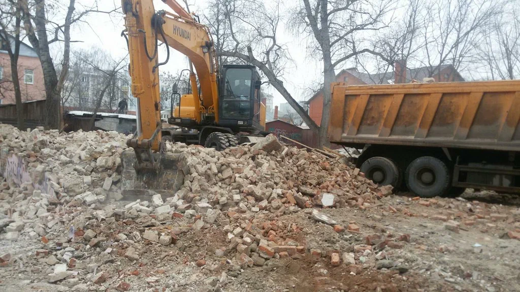 Вывоз мусора ОССиГ с выездом в Москве в октябре