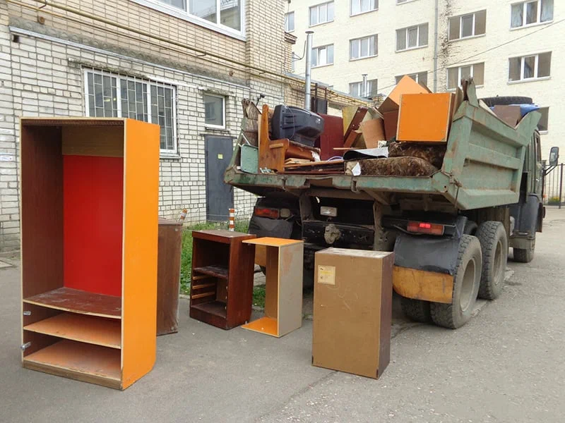 Вывоз шкафа в Москве от ПроМусор — недорого, демонтаж, утилизация, вывоз из квартиры от 899 руб